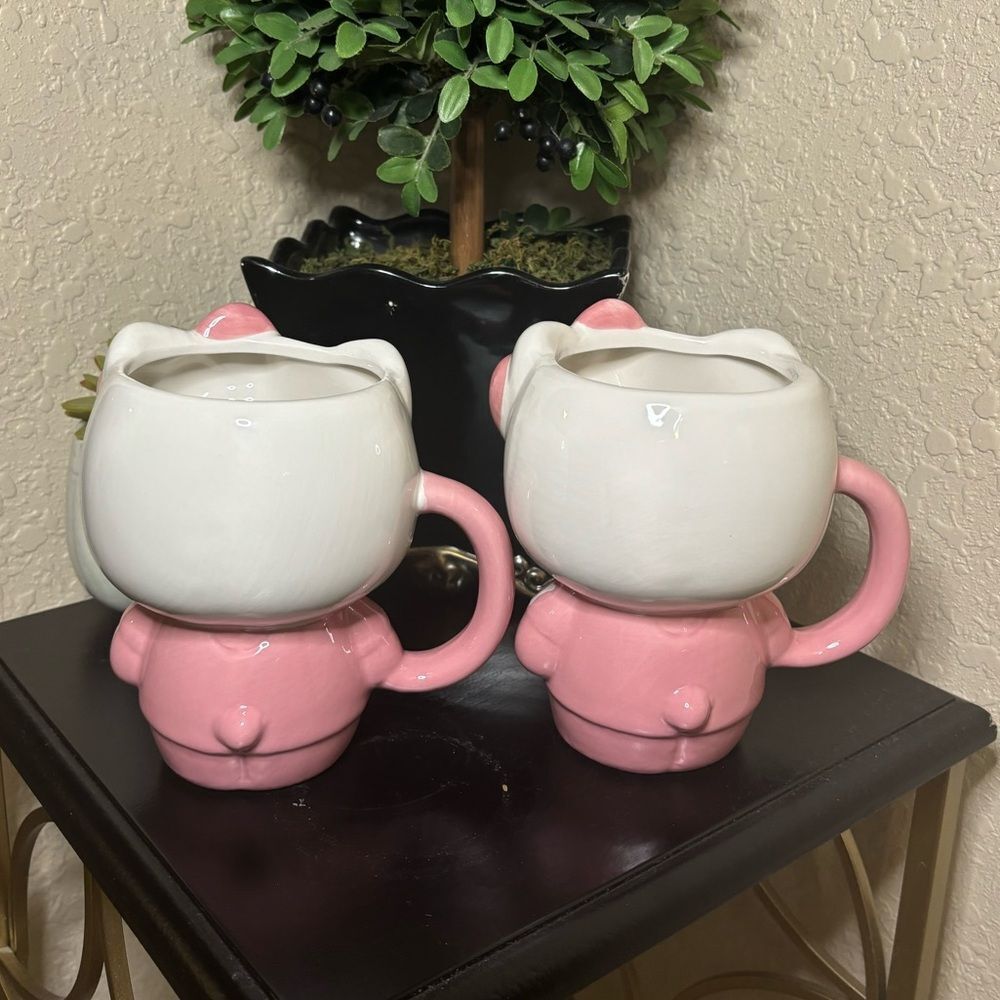 Hello Kitty Skeleton Mugs - Picture 6 of 6